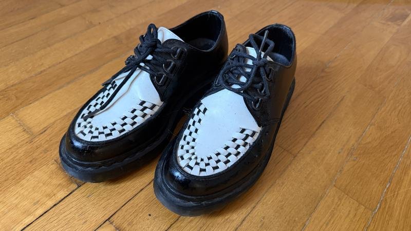 Women Dr. Martens Loafers Black Leather 37