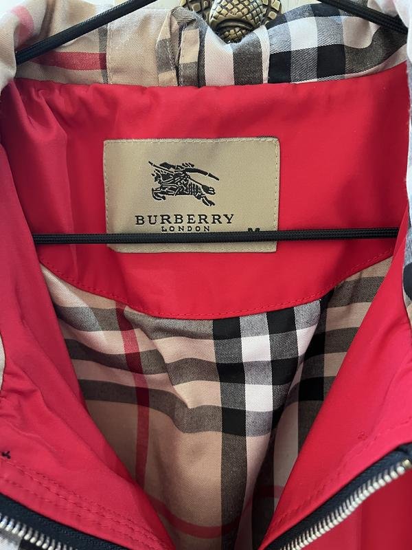 Женский Burberry Плащ Красный S