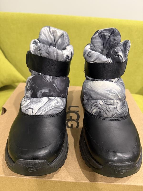 Damen UGG Winterstiefel Schwarz Gummi 37