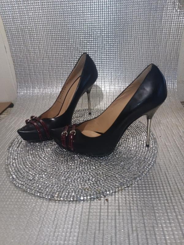Damen Giuseppe Zanotti High Heels Schwarz 39