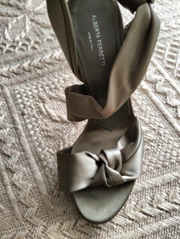 Женские Alberta Ferretti Босоножки Серебристый