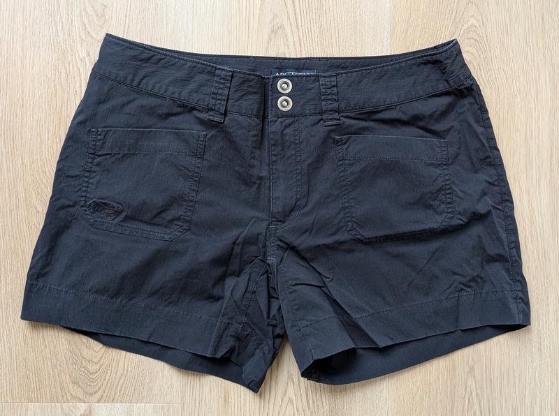 Donna Arc'teryx Shorts Nero Poliestere M