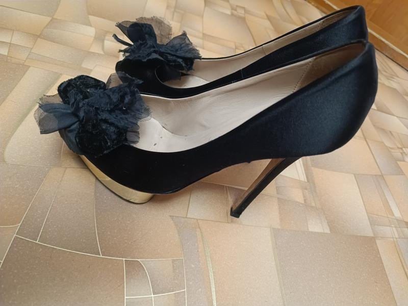 Damen Le Silla High Heels Schwarz Satin 39