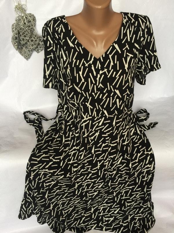 Damen Anya Madsen Kleid Weiß 44 / XXL / 52