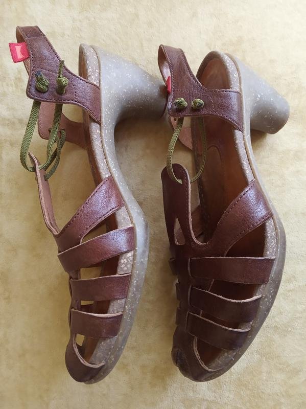 Женские Camper Босоножки Коричневый Резина 38