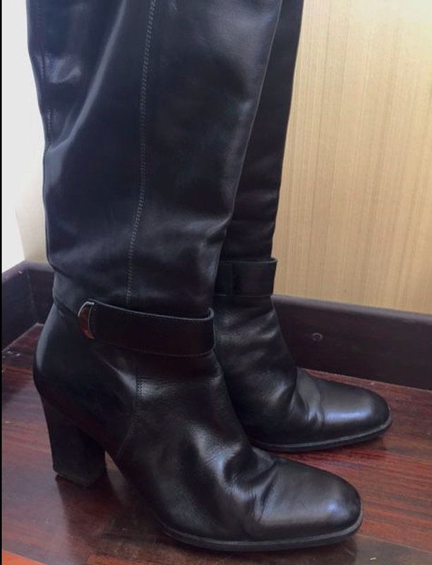 Женские Luigi Ferrari Сапоги Чёрные Кожаные 39