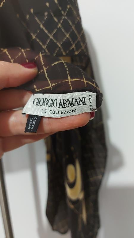 Женский Giorgio Armani Шарф Золотистый Шелк Один