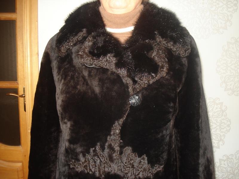 Women Mido International Coat Brown Mouton 40 / L