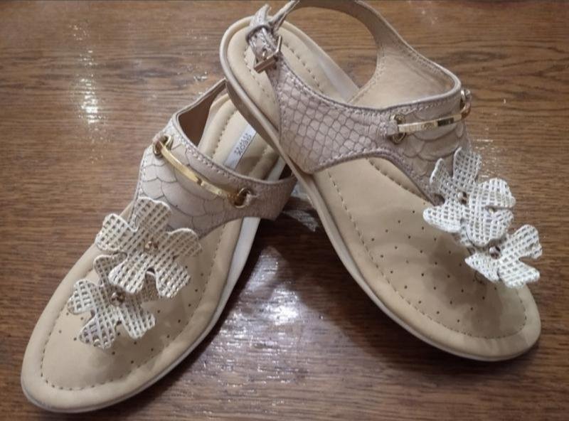 Women Geox Heels Beige Leather 36